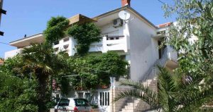 Apartments-6483