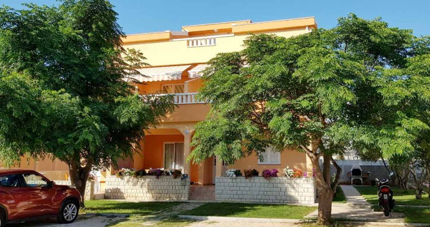 family apartments in Novalja