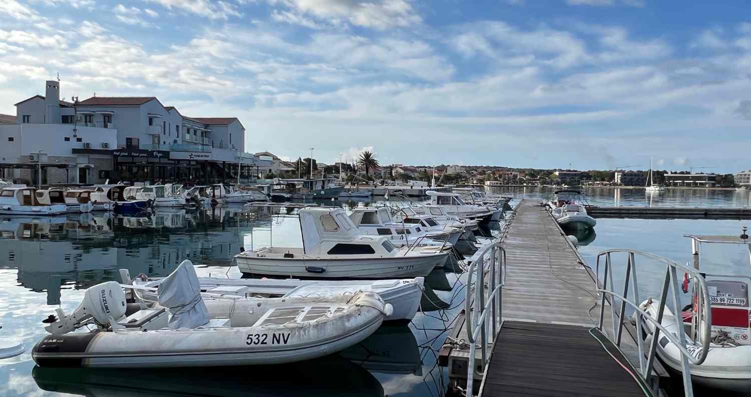 sailing in novalja